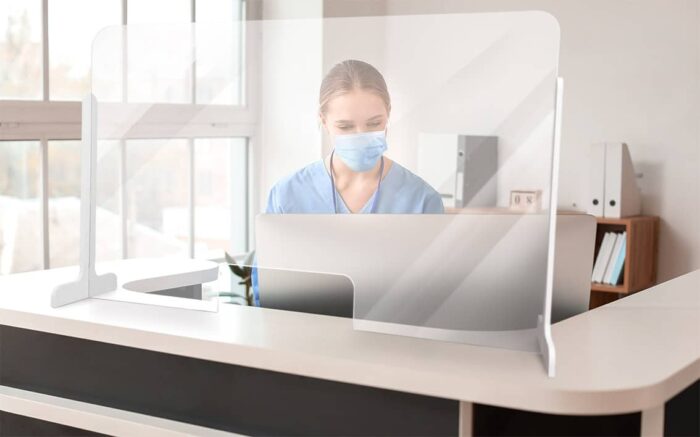 Bouclier autoportant de sécurité en acrylique